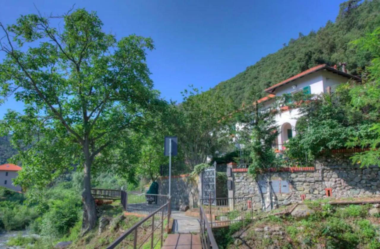 La Casa Sul Fiume Apartment Albisola Superiore Bagian luar foto